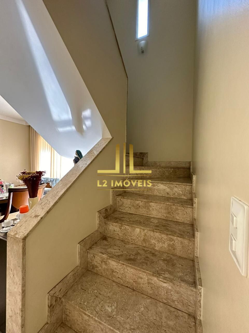 Casa à venda com 4 quartos, 209m² - Foto 15