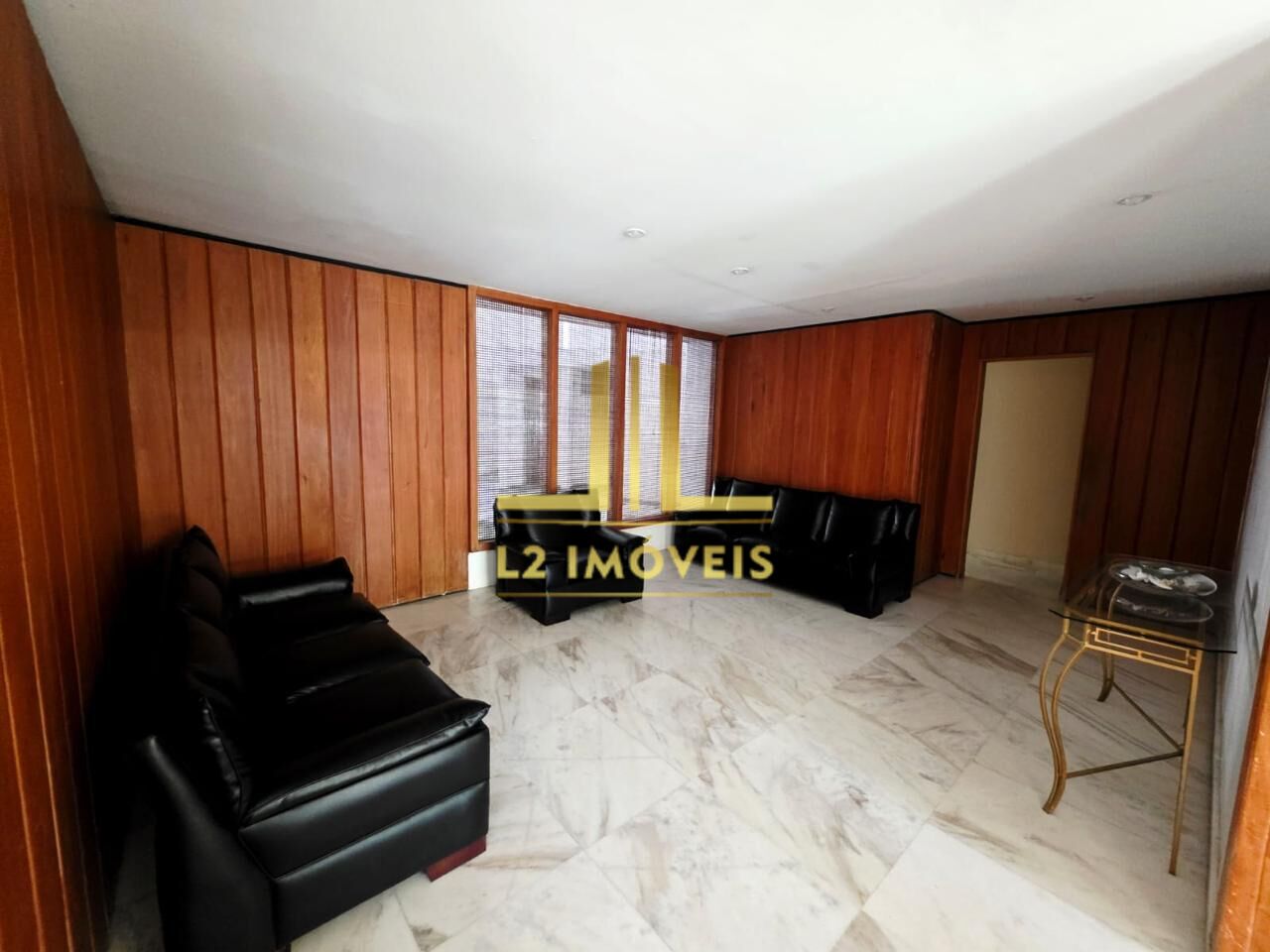 Apartamento à venda com 4 quartos, 360m² - Foto 2