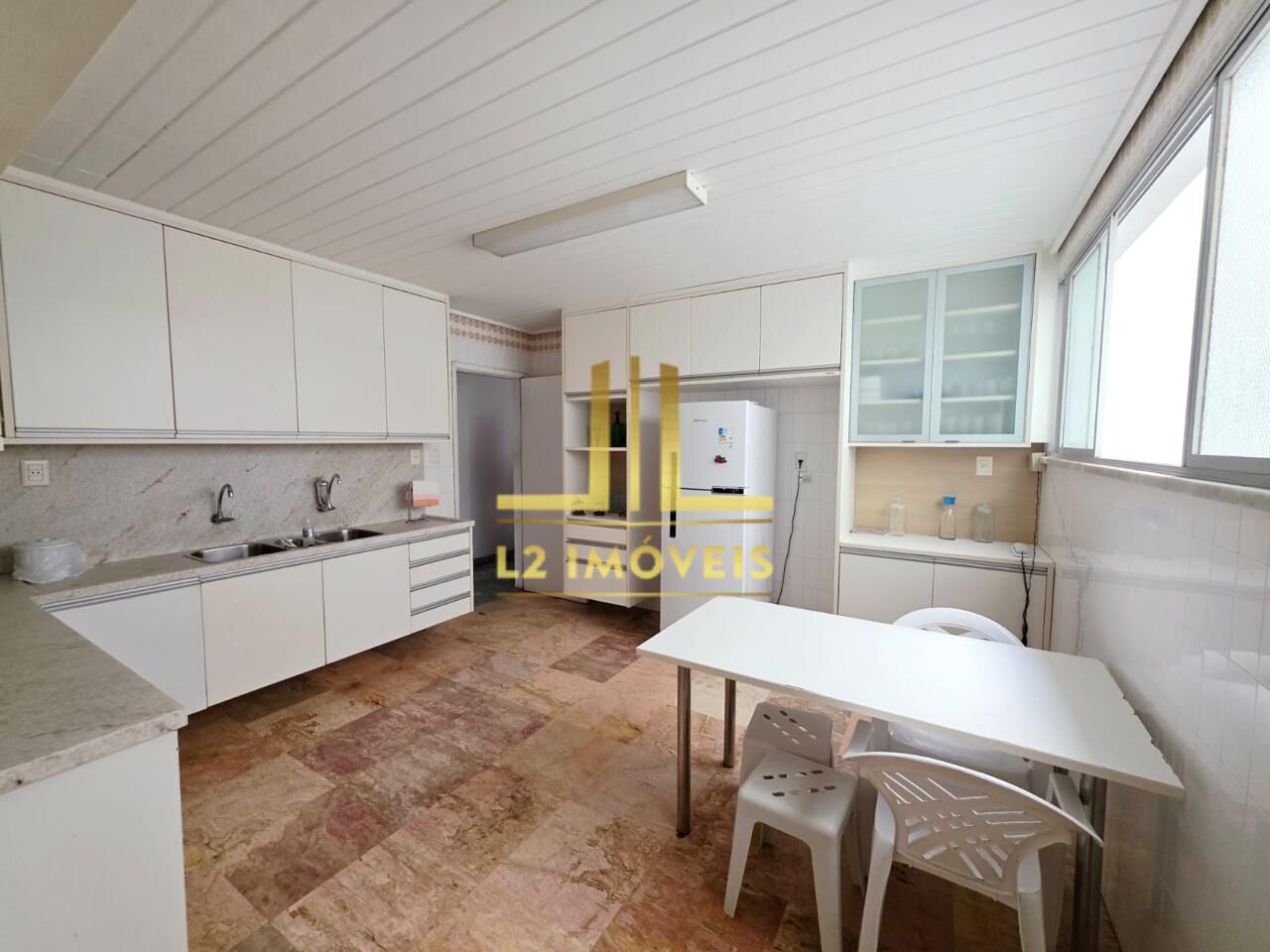 Apartamento à venda com 4 quartos, 360m² - Foto 22