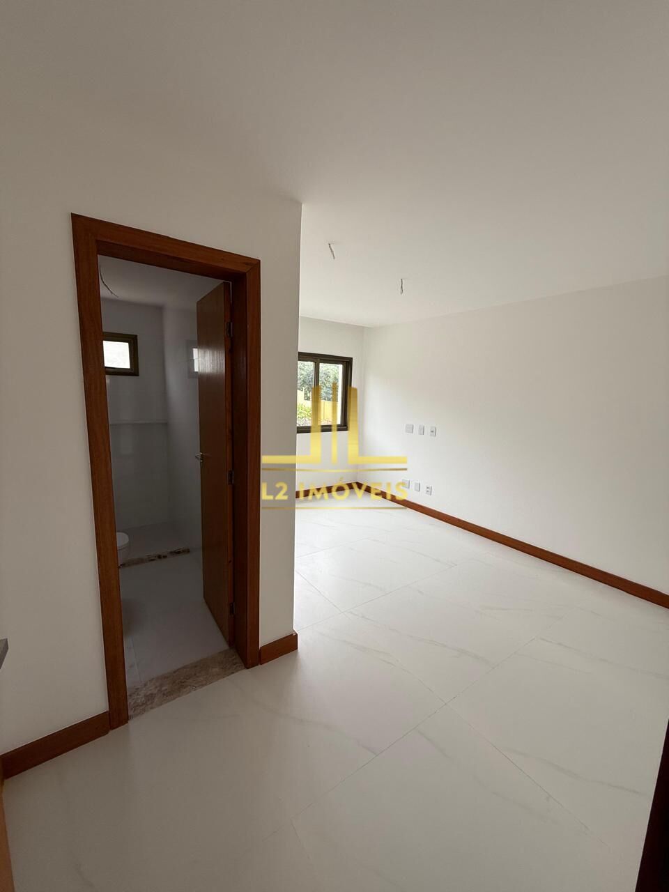 Casa à venda com 5 quartos, 206m² - Foto 21