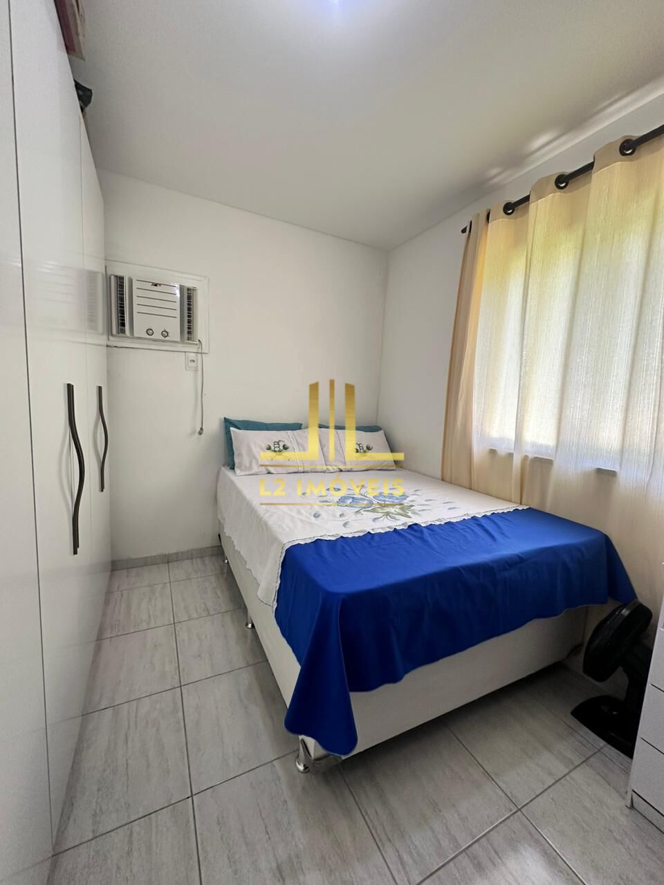 Apartamento - Buraquinho