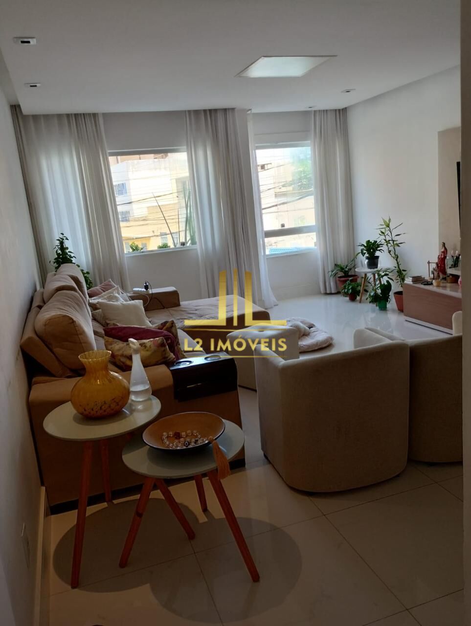 Apartamento à venda com 3 quartos, 120m² - Foto 2