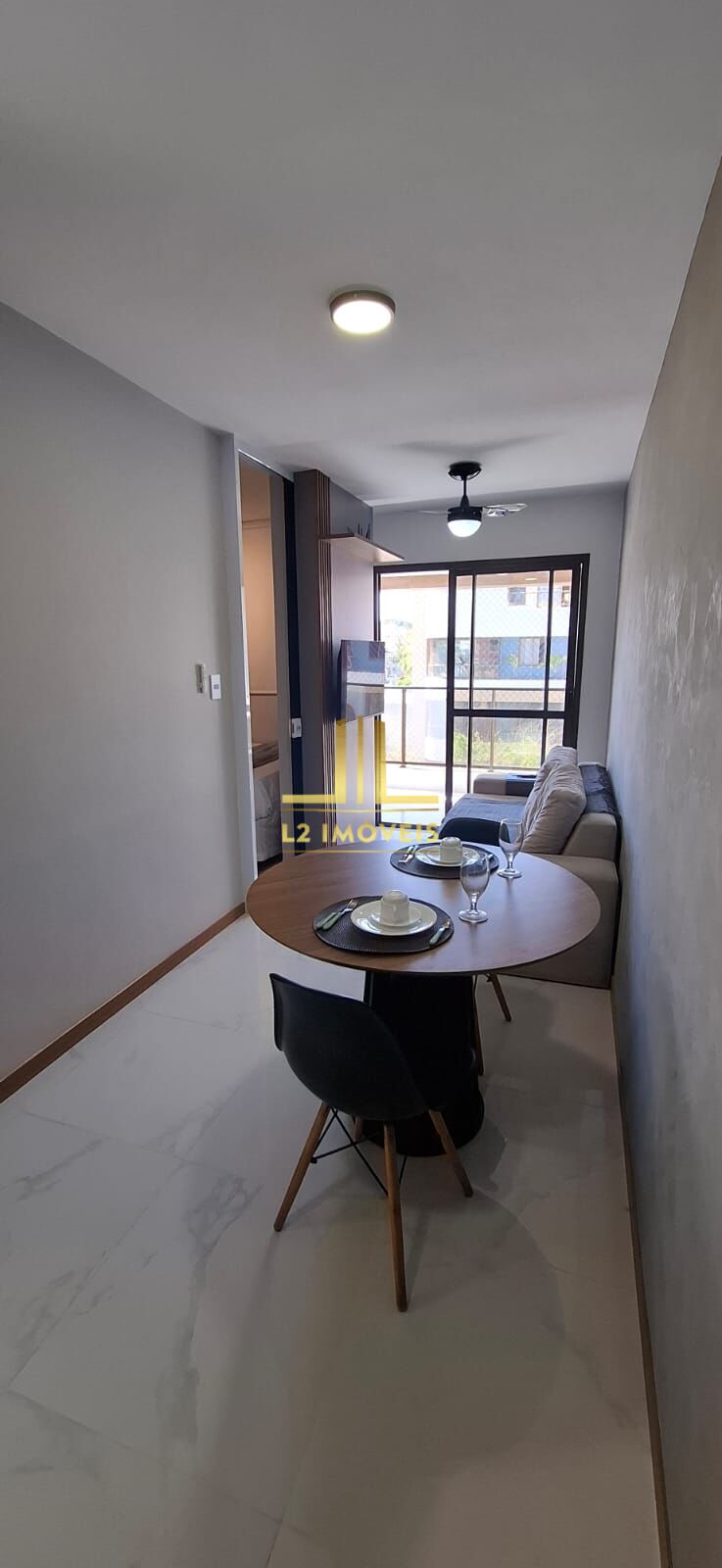 Apartamento à venda com 1 quarto, 34m² - Foto 2