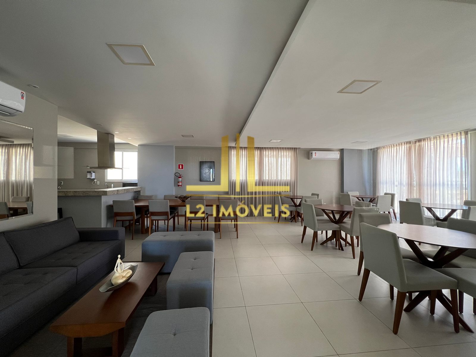 Apartamento para alugar com 2 quartos, 82m² - Foto 18