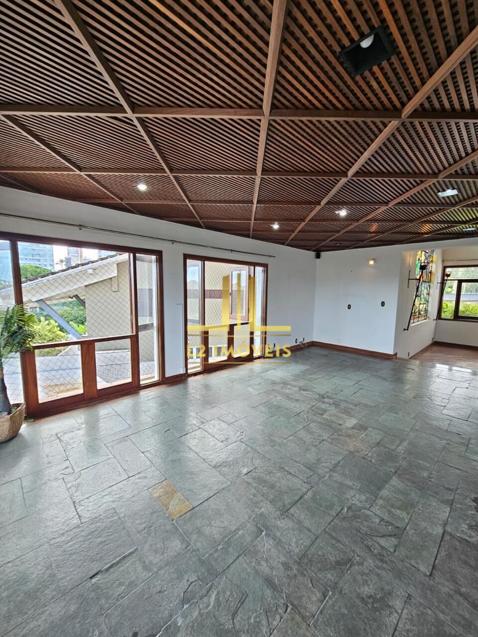 Casa à venda com 5 quartos, 686m² - Foto 15