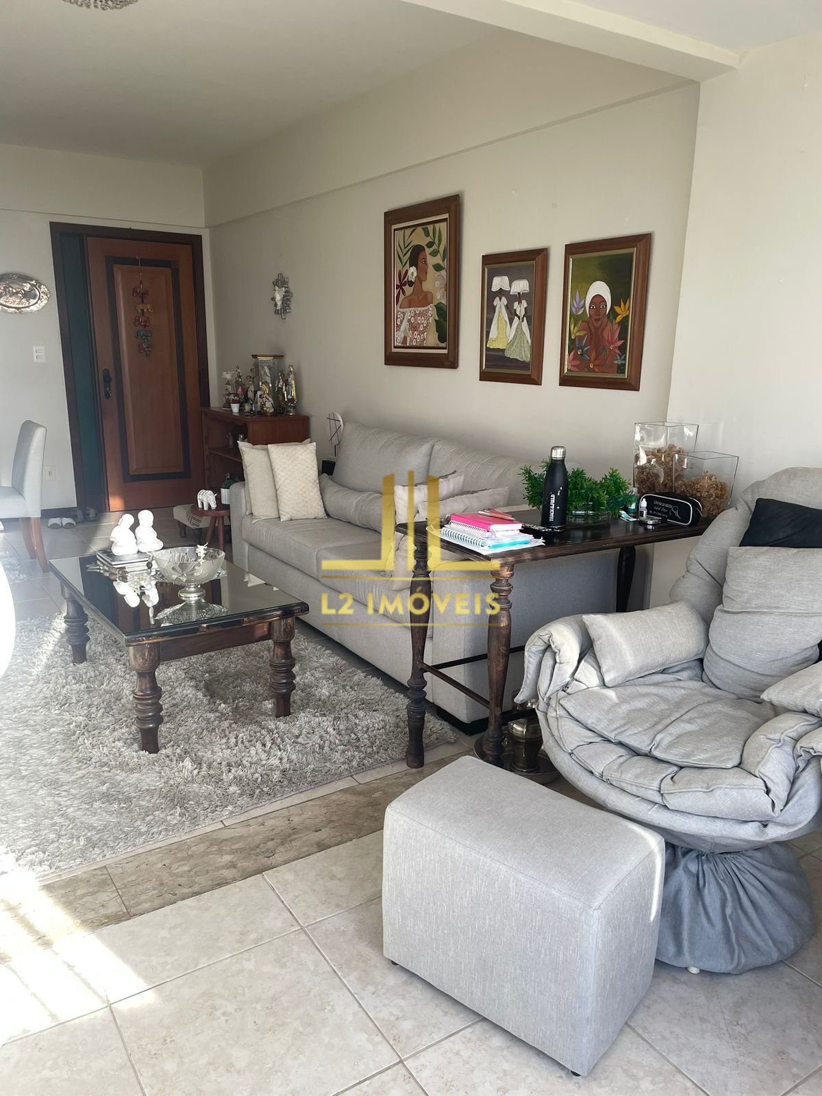 Apartamento à venda com 3 quartos, 114m² - Foto 1