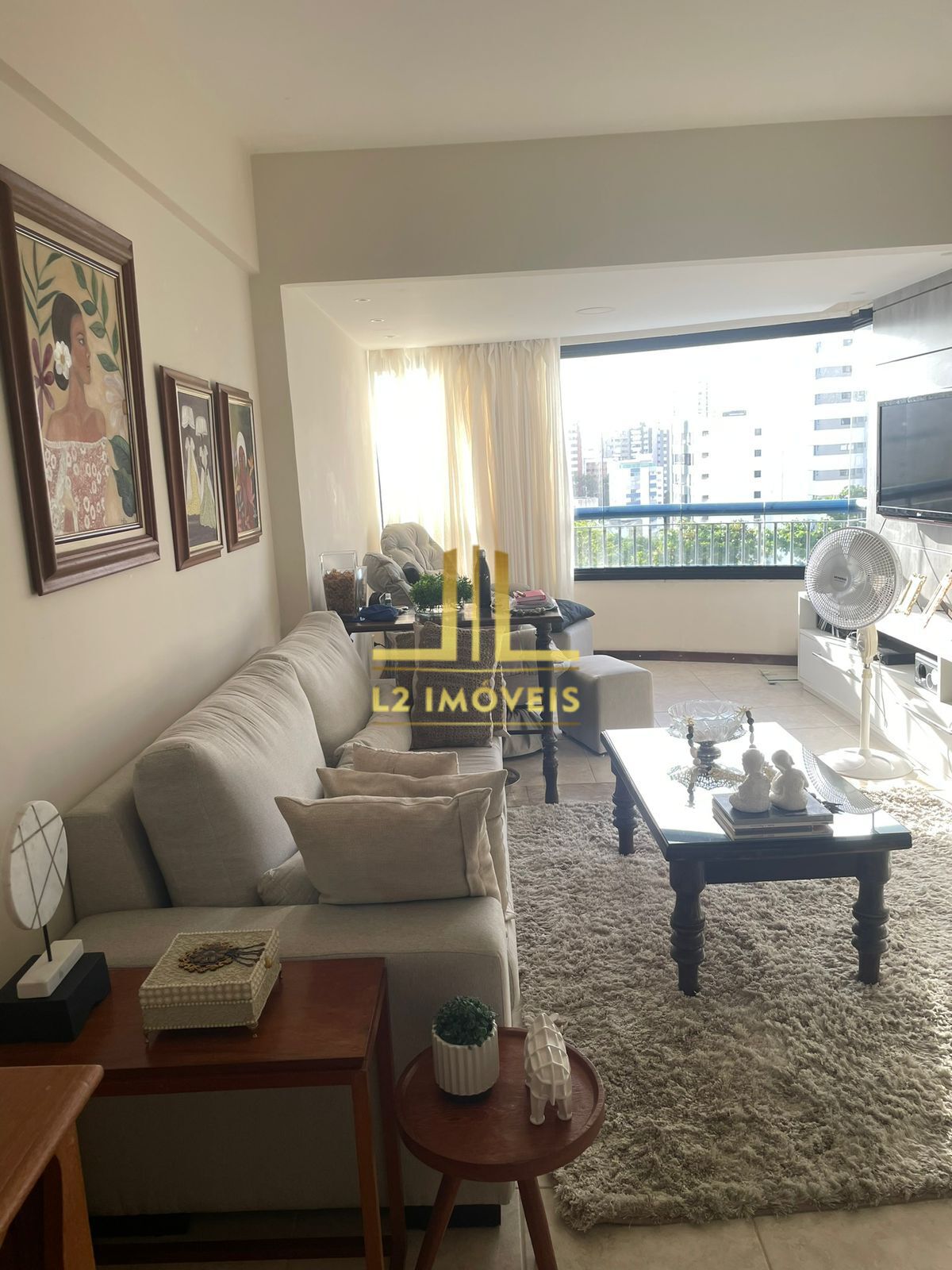 Apartamento à venda com 3 quartos, 114m² - Foto 2