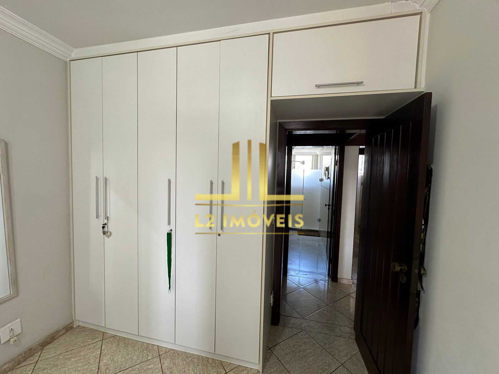 Apartamento à venda com 4 quartos, 199m² - Foto 7