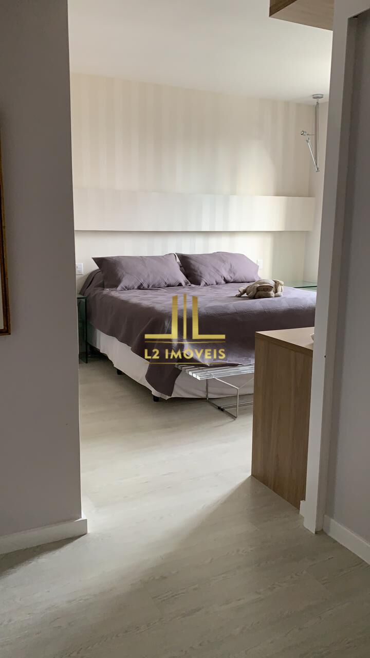 Apartamento à venda com 4 quartos, 200m² - Foto 7