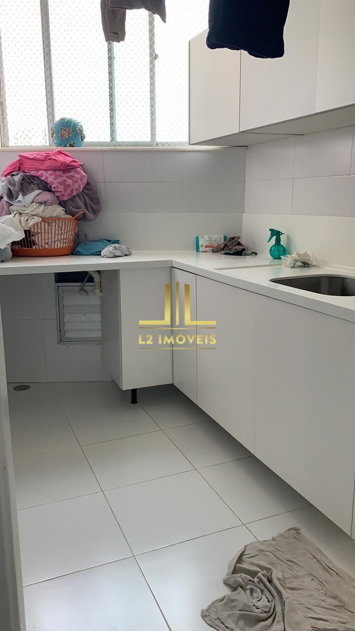 Apartamento à venda com 4 quartos, 200m² - Foto 19