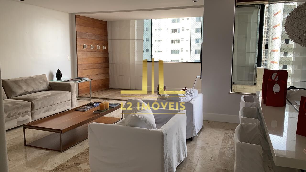 Apartamento à venda com 4 quartos, 200m² - Foto 1