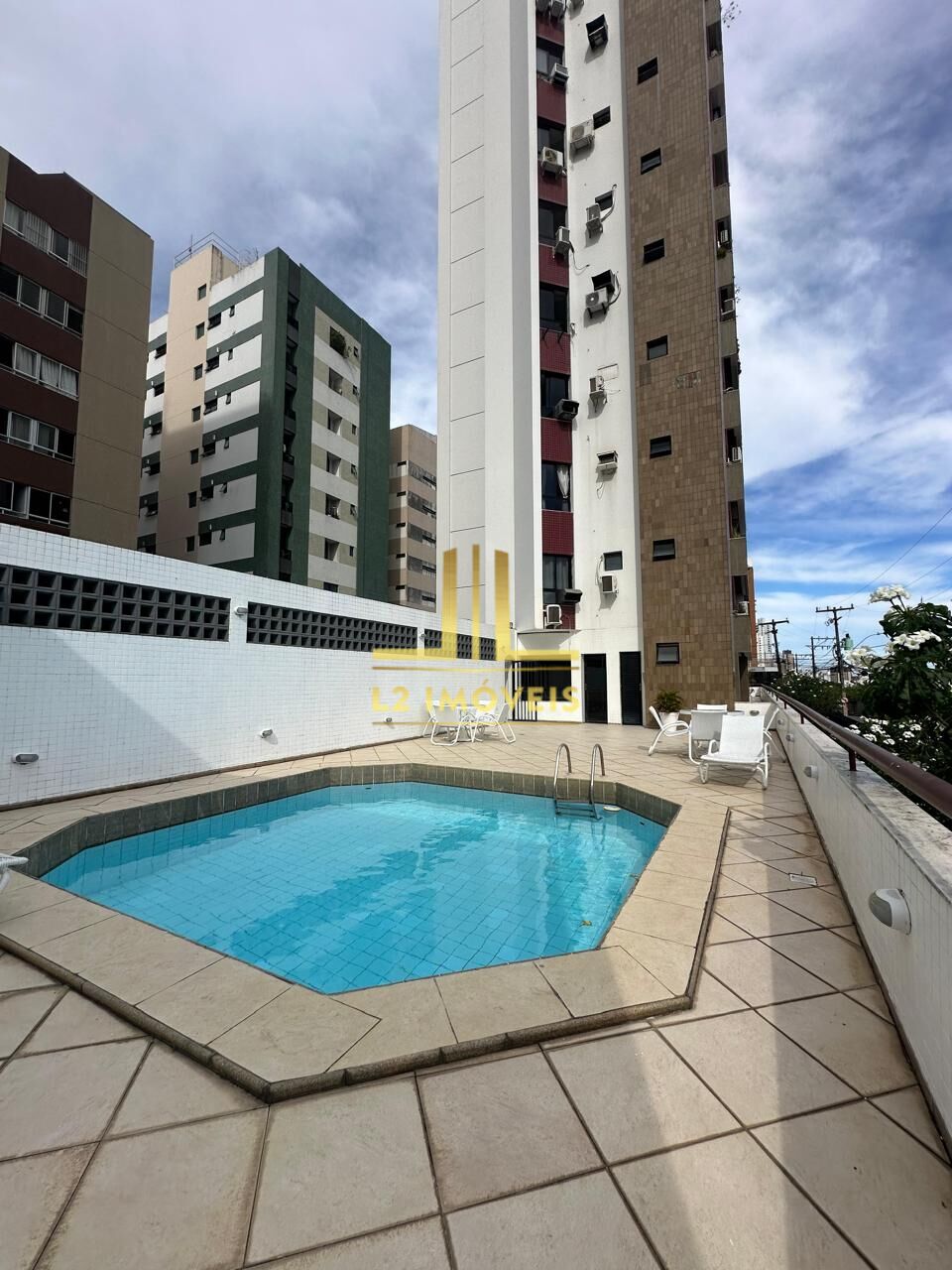 Apartamento à venda com 3 quartos, 100m² - Foto 25