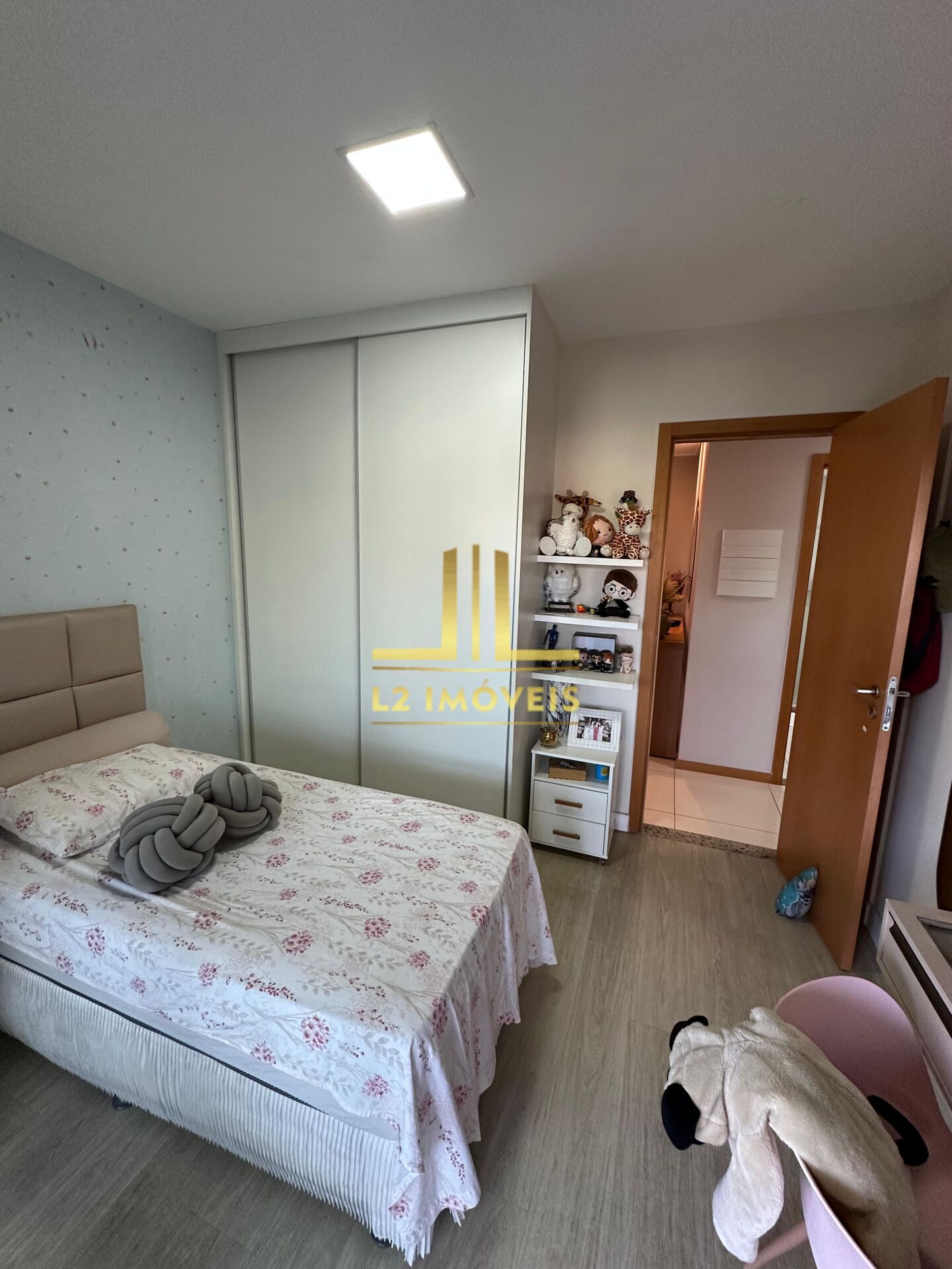 Apartamento à venda com 4 quartos, 140m² - Foto 7