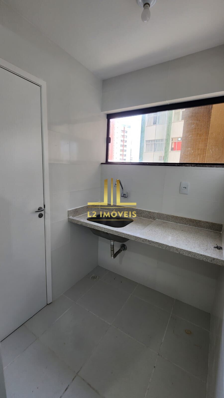 Apartamento à venda com 2 quartos, 98m² - Foto 12