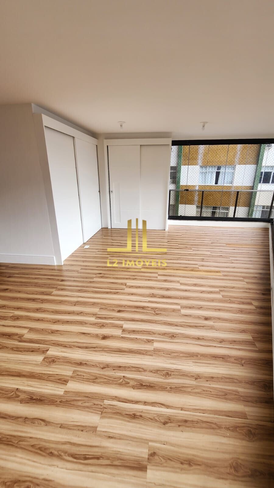 Apartamento à venda com 2 quartos, 98m² - Foto 4