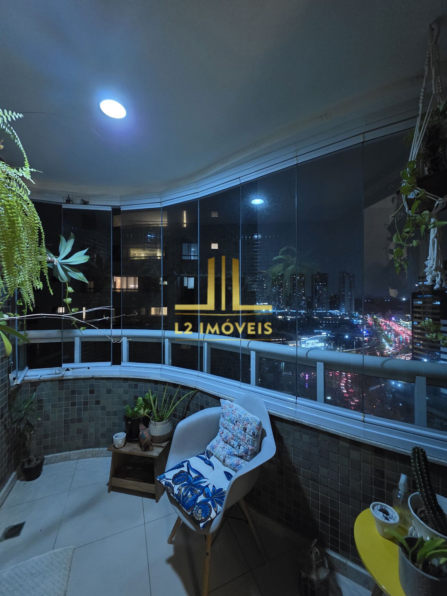 Apartamento à venda com 2 quartos, 85m² - Foto 7