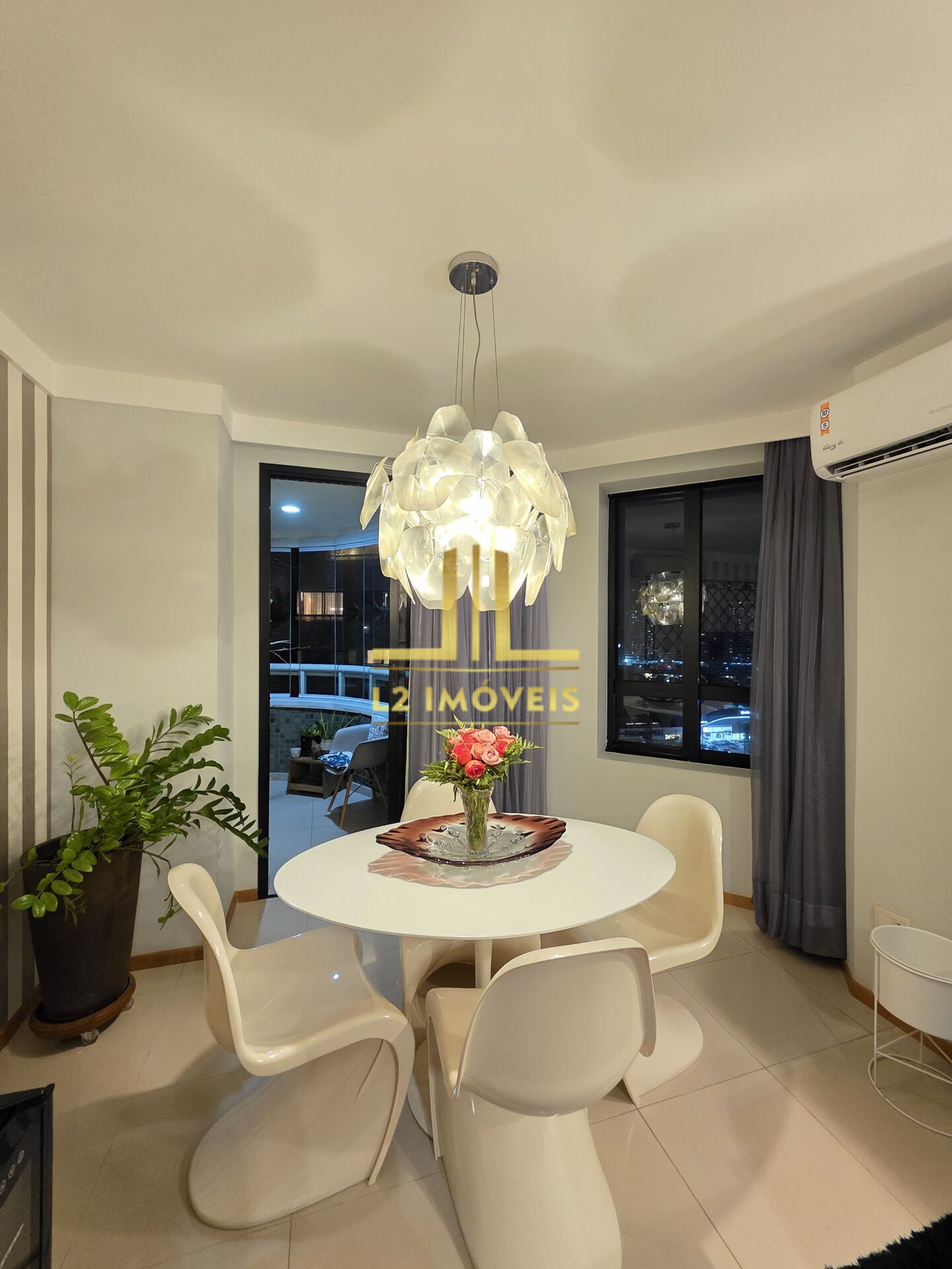 Apartamento à venda com 2 quartos, 85m² - Foto 5
