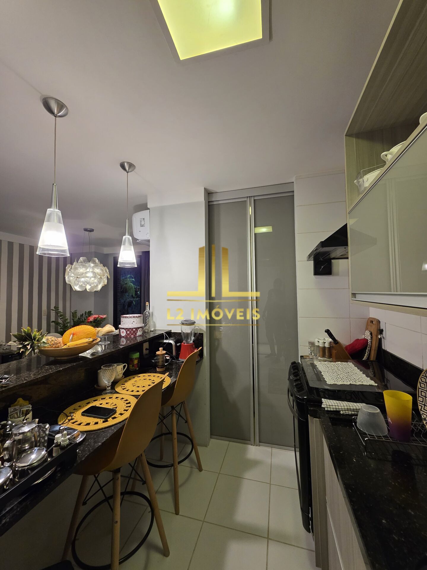 Apartamento à venda com 2 quartos, 85m² - Foto 13
