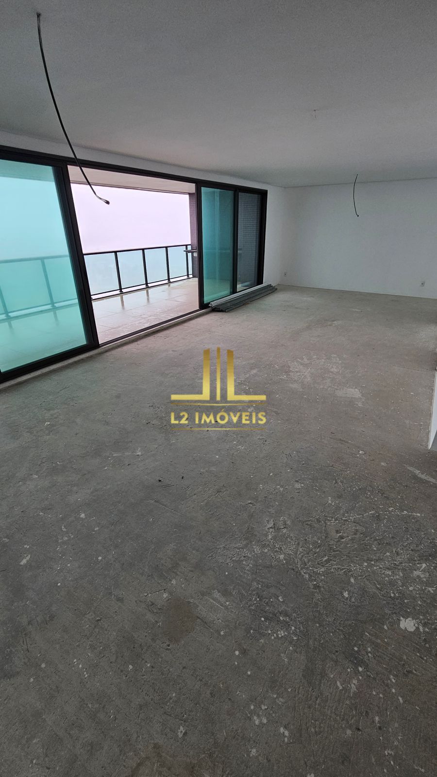 Apartamento à venda com 4 quartos, 285m² - Foto 1