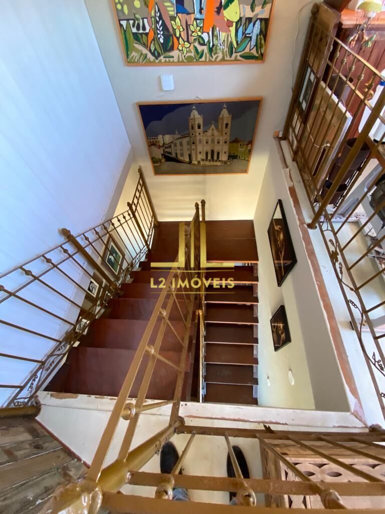 Casa à venda com 7 quartos, 300m² - Foto 34