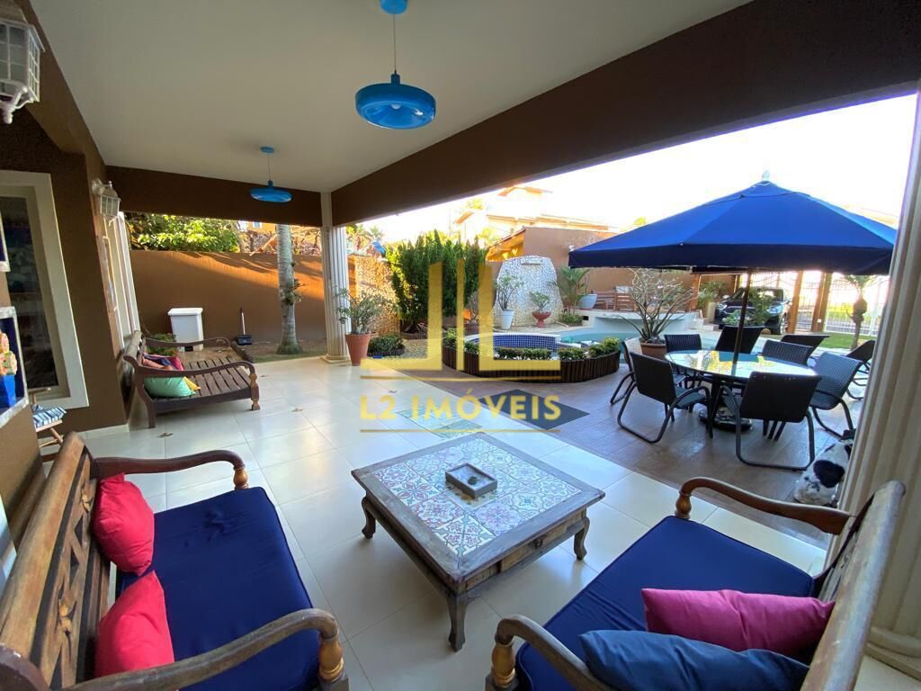 Casa à venda com 7 quartos, 300m² - Foto 10