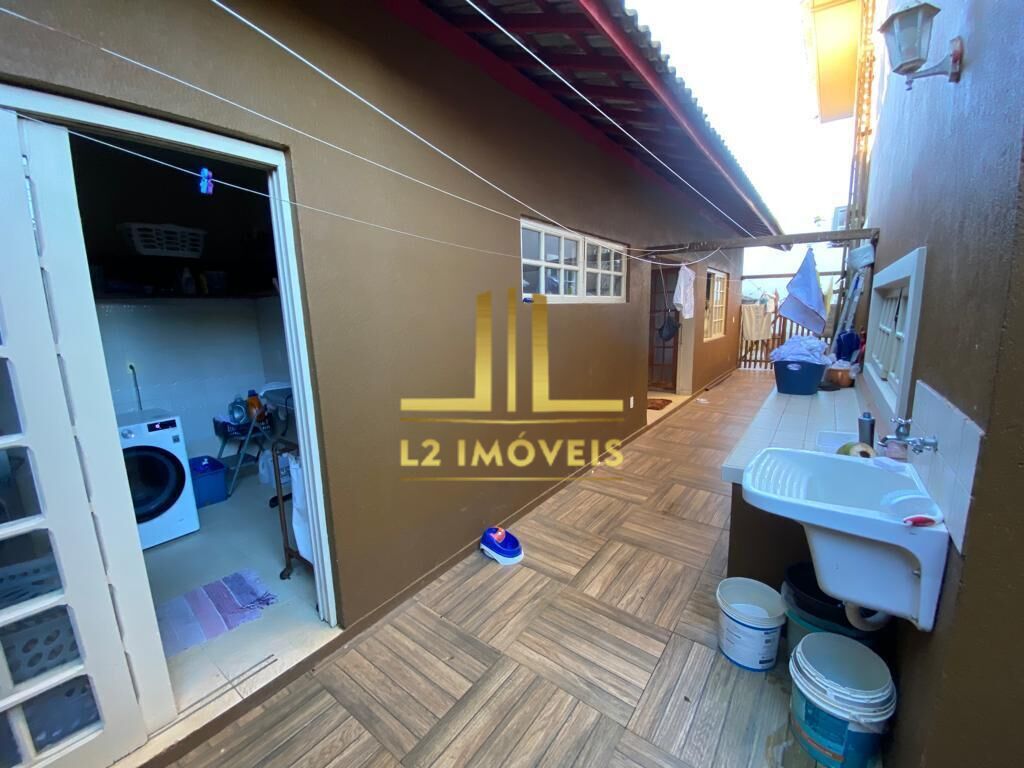 Casa à venda com 7 quartos, 300m² - Foto 7
