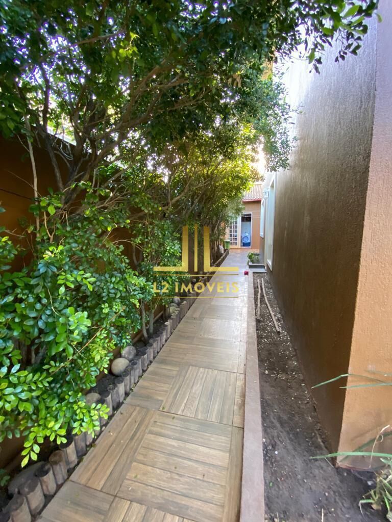 Casa à venda com 7 quartos, 300m² - Foto 17