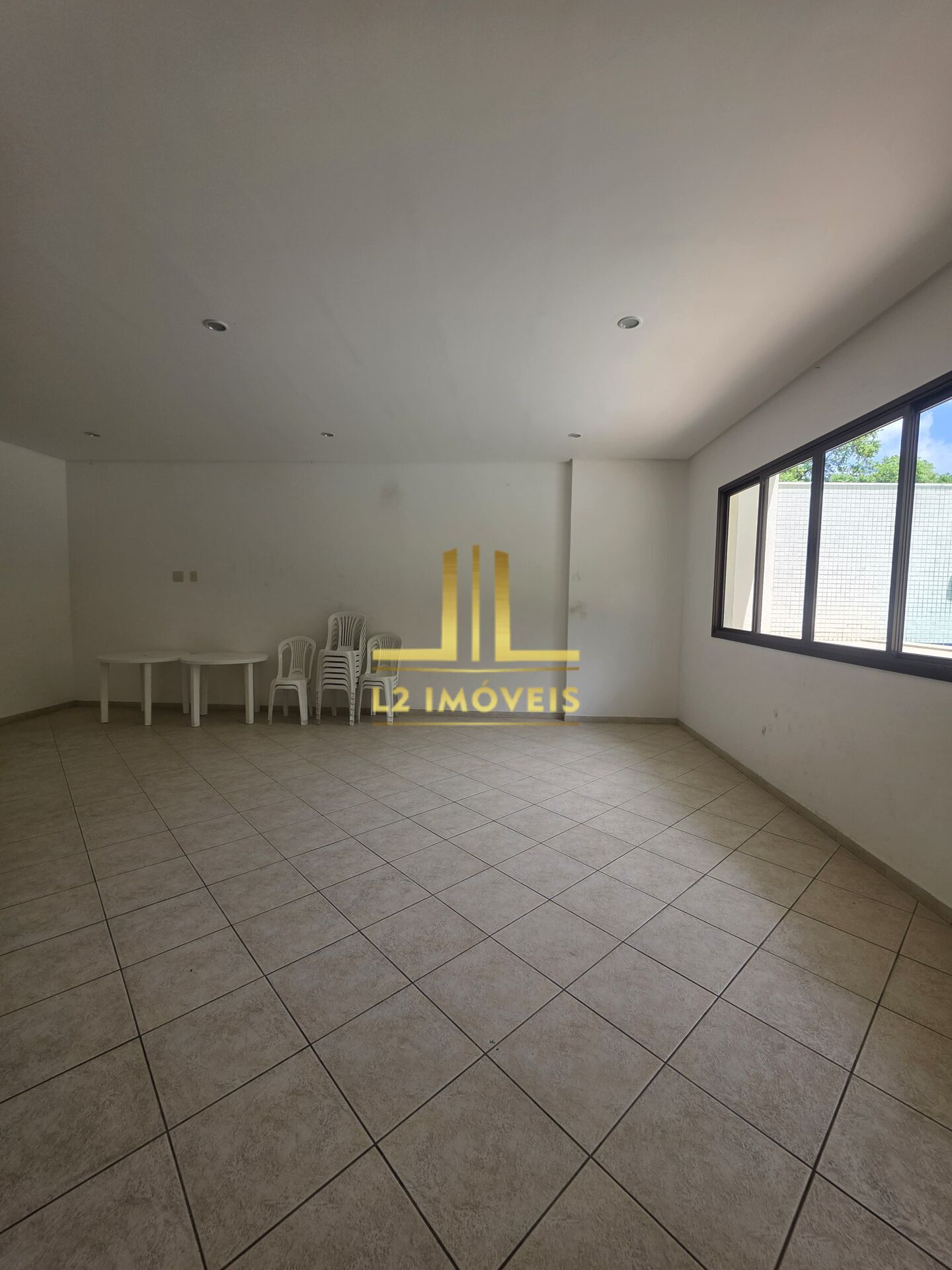 Apartamento à venda com 2 quartos, 105m² - Foto 23