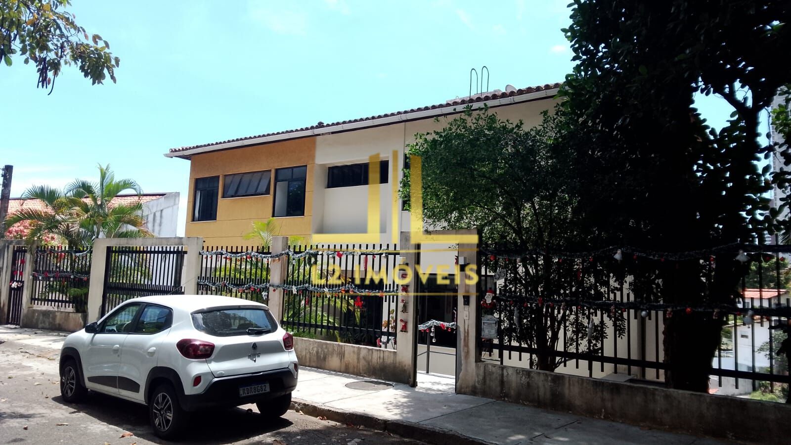 Casa à venda com 4 quartos, 407m² - Foto 1