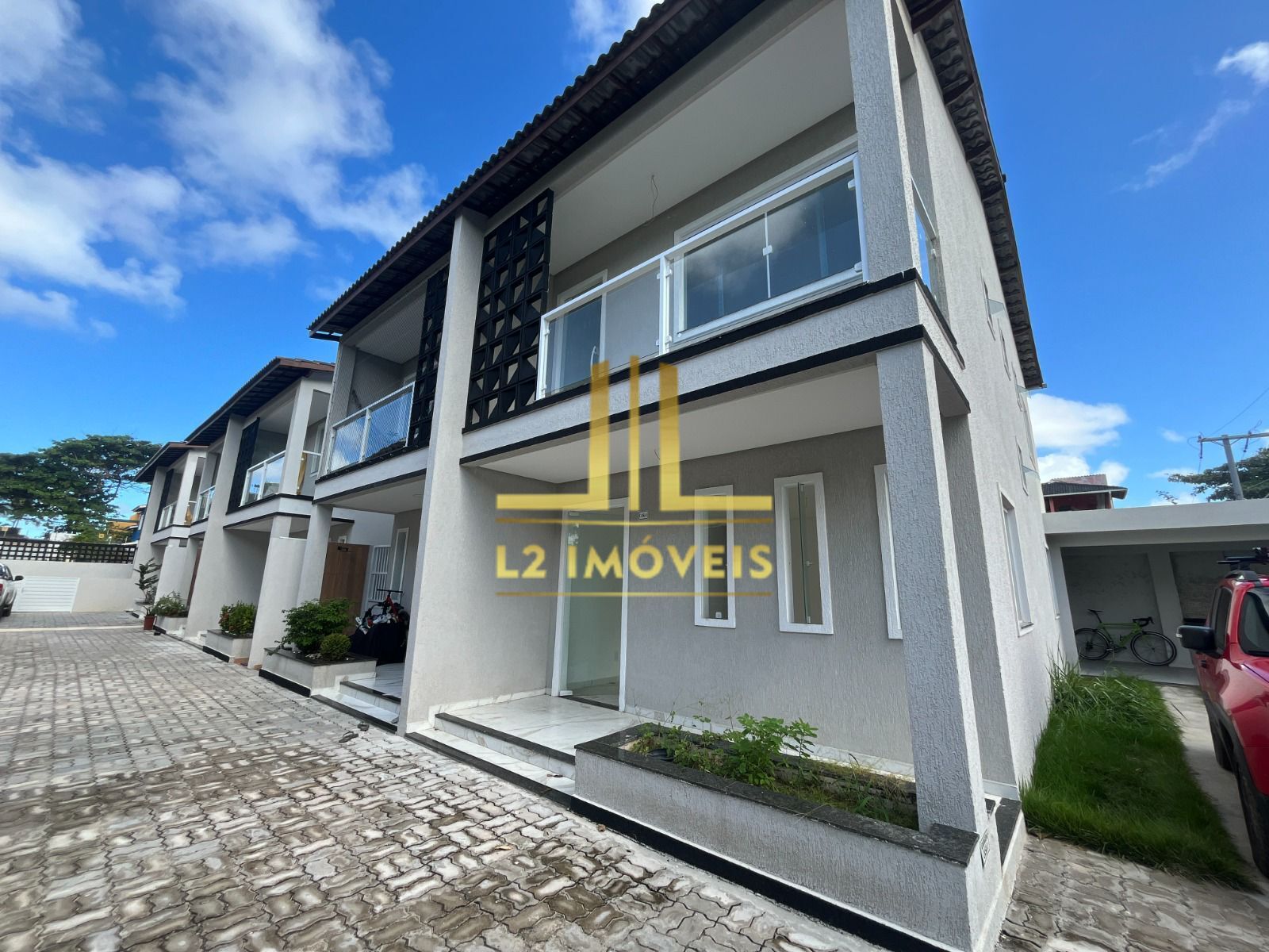 Casa à venda com 3 quartos, 130m² - Foto 1