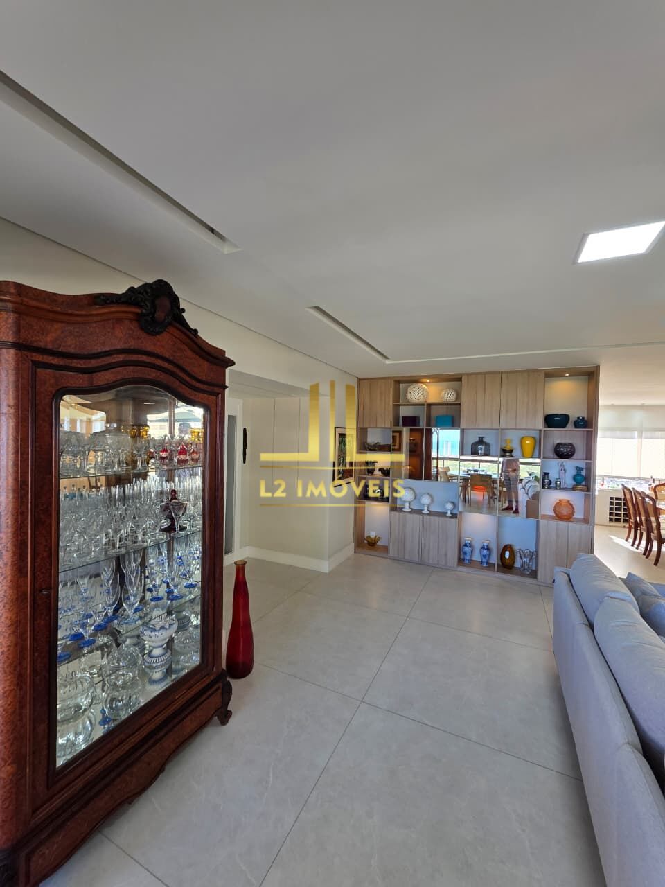 Apartamento à venda com 3 quartos, 225m² - Foto 13