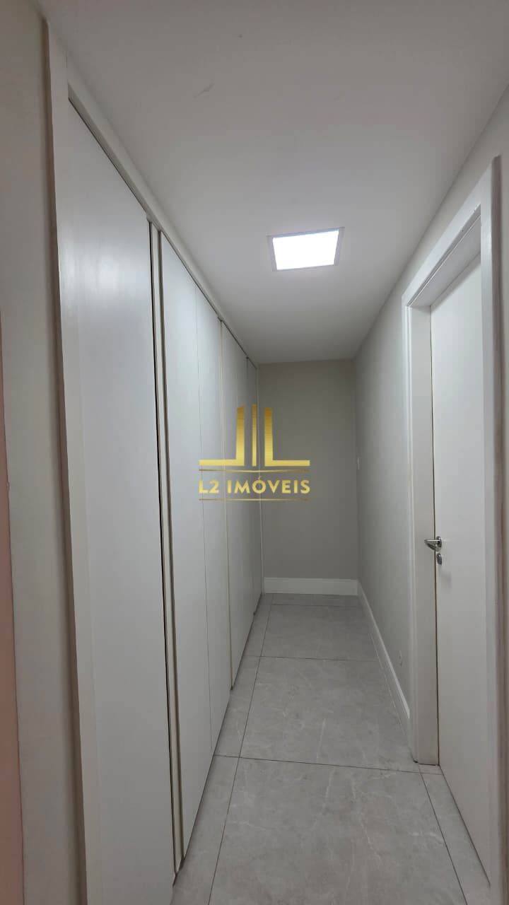 Apartamento à venda com 3 quartos, 225m² - Foto 32