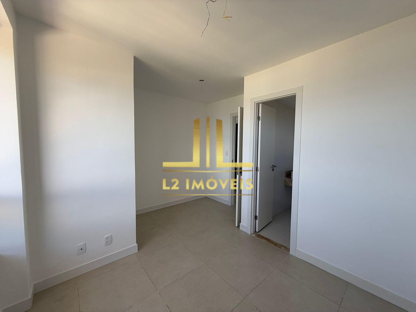 Apartamento à venda com 2 quartos, 70m² - Foto 7