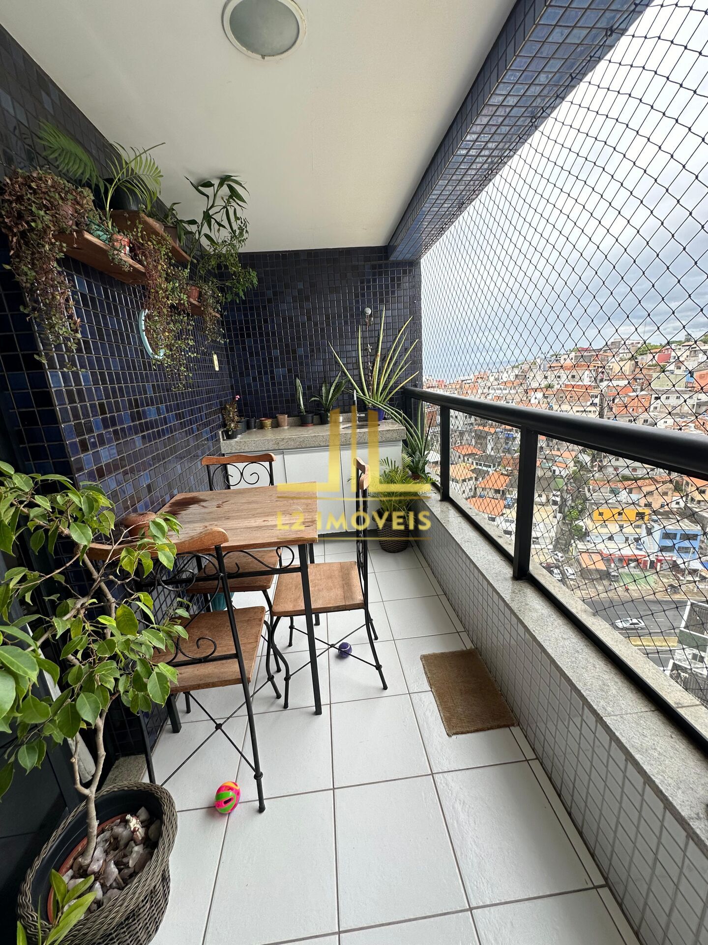 Apartamento à venda com 2 quartos, 64m² - Foto 4