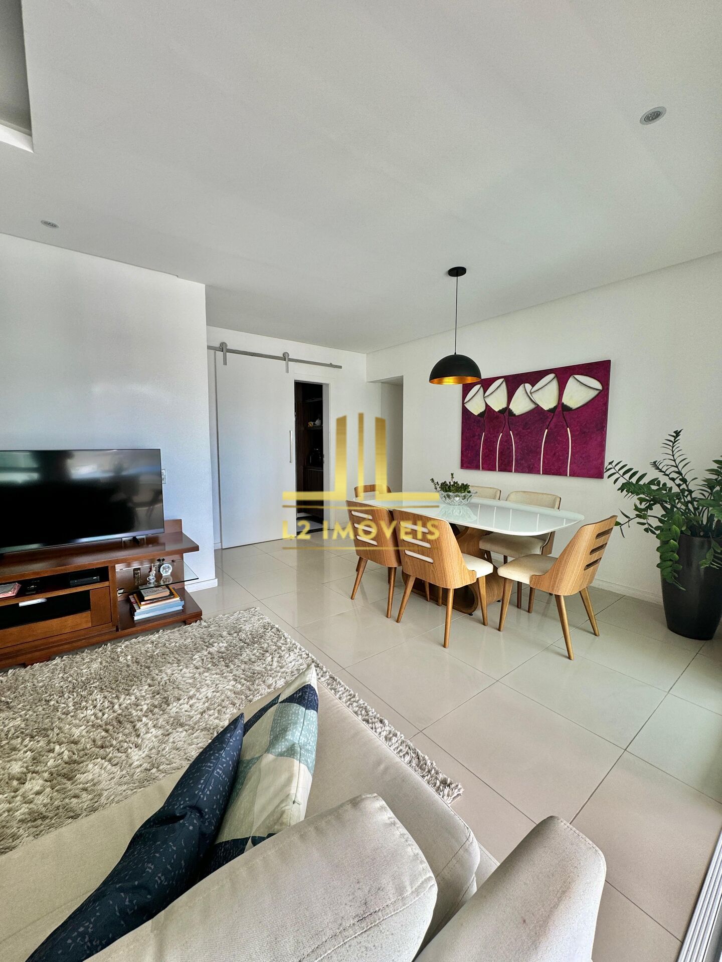 Apartamento à venda com 3 quartos, 150m² - Foto 3