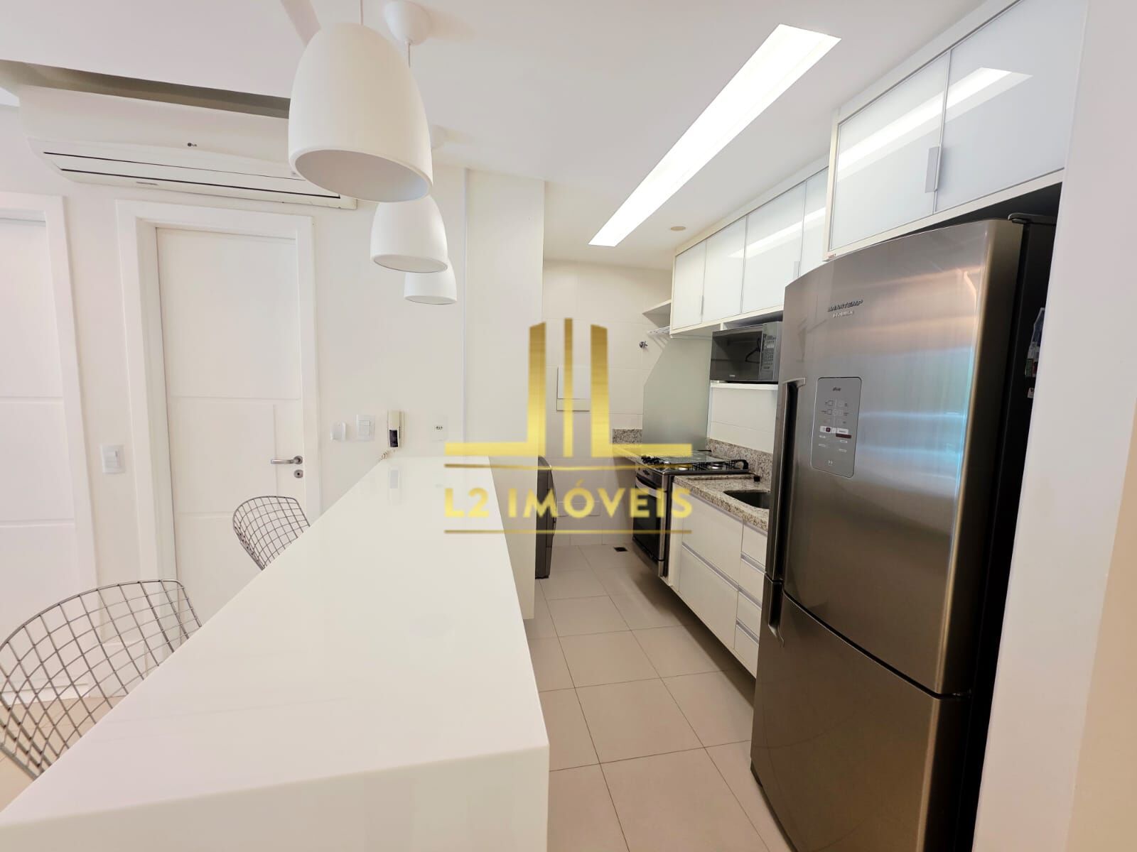 Apartamento à venda com 1 quarto, 63m² - Foto 12
