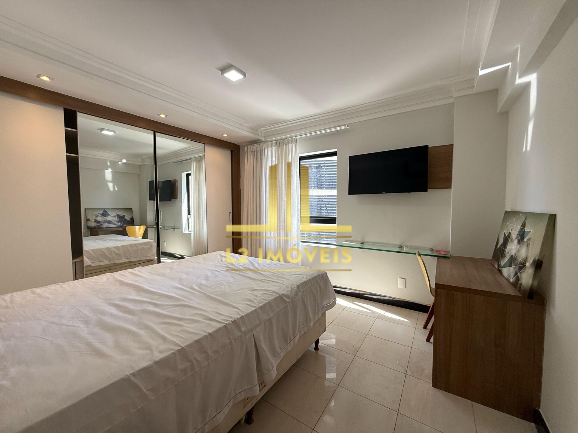 Apartamento - Caminho das árvores