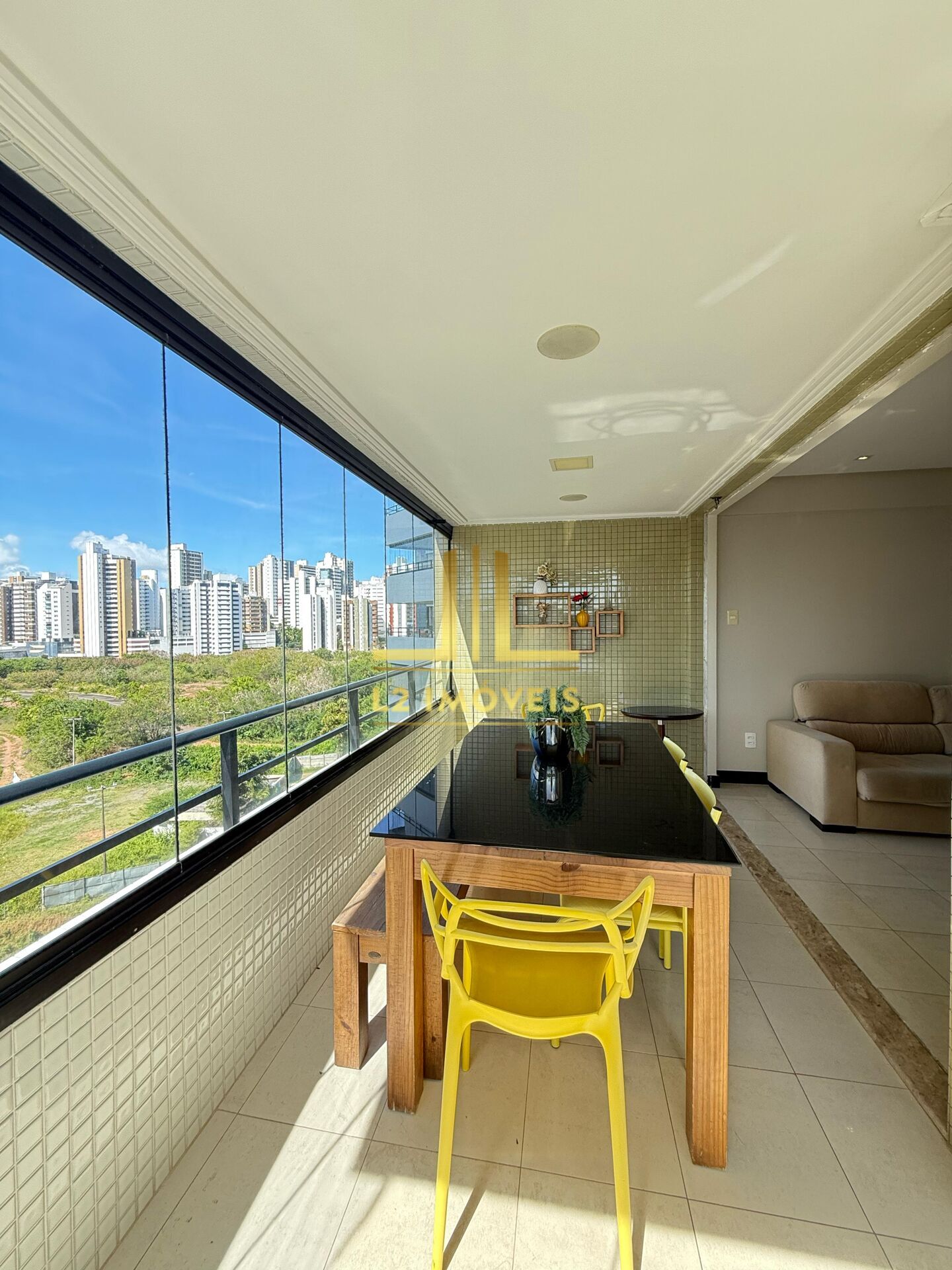Apartamento - Caminho das árvores