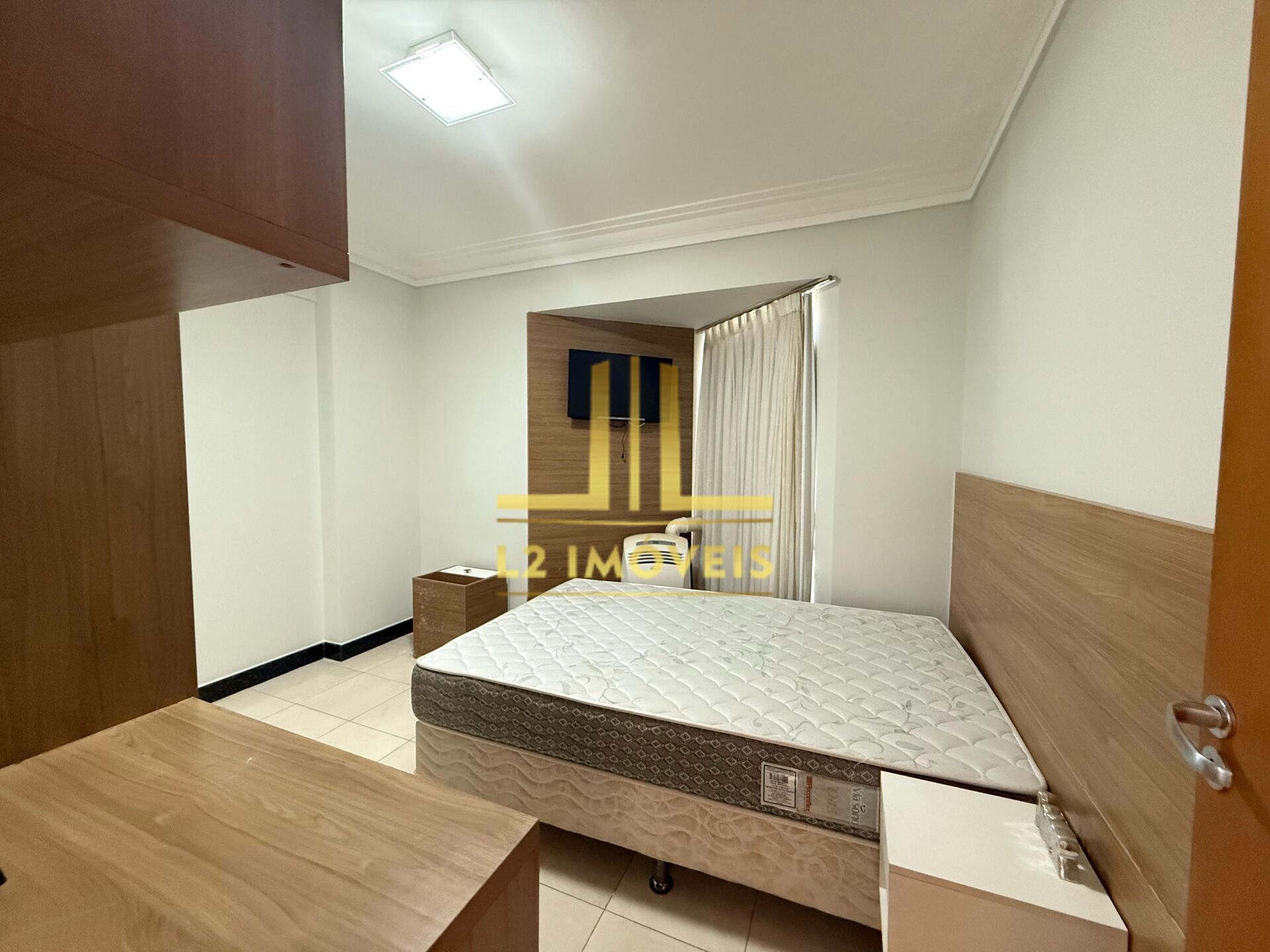 Apartamento - Caminho das árvores