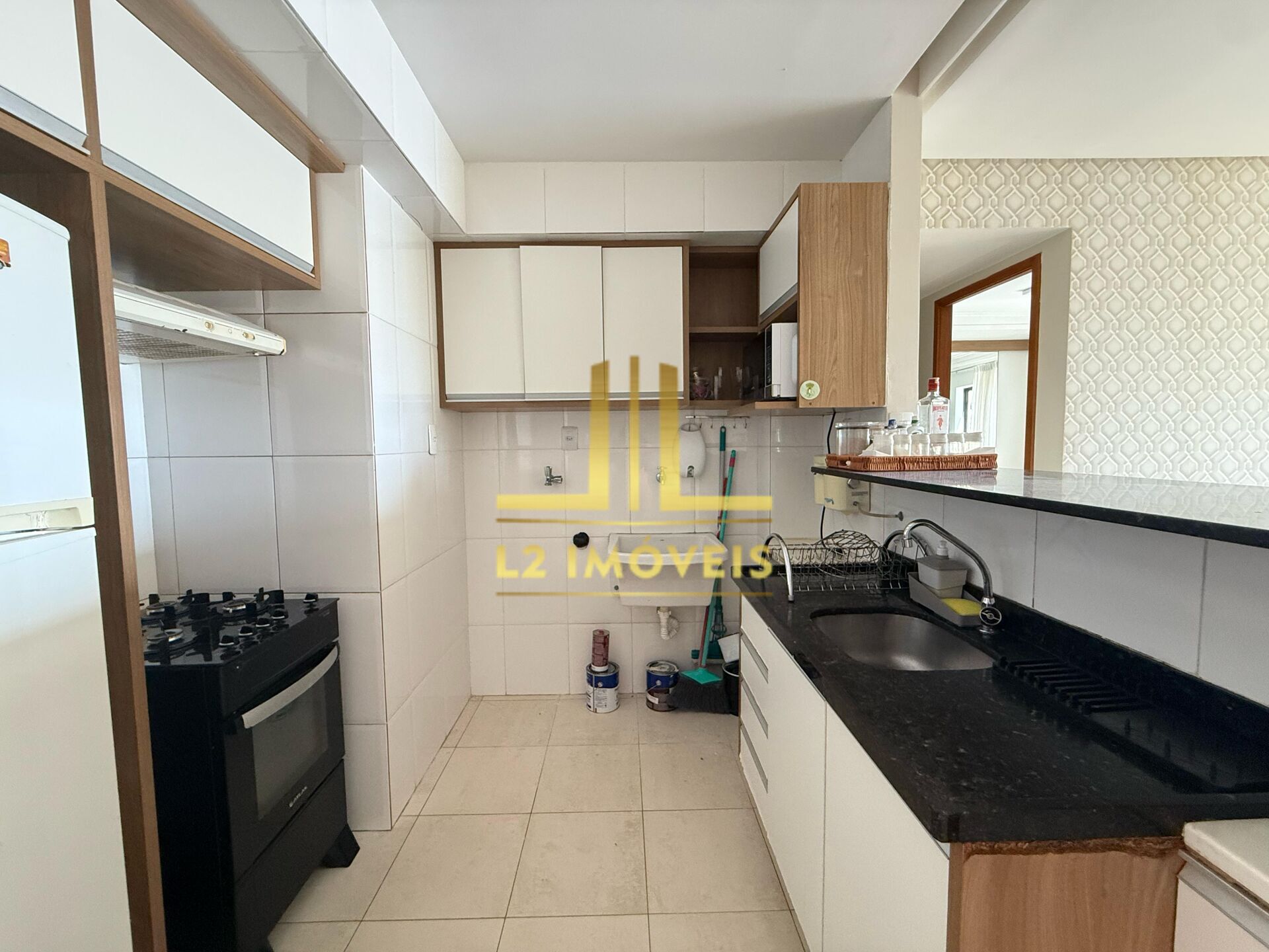Apartamento - Caminho das árvores