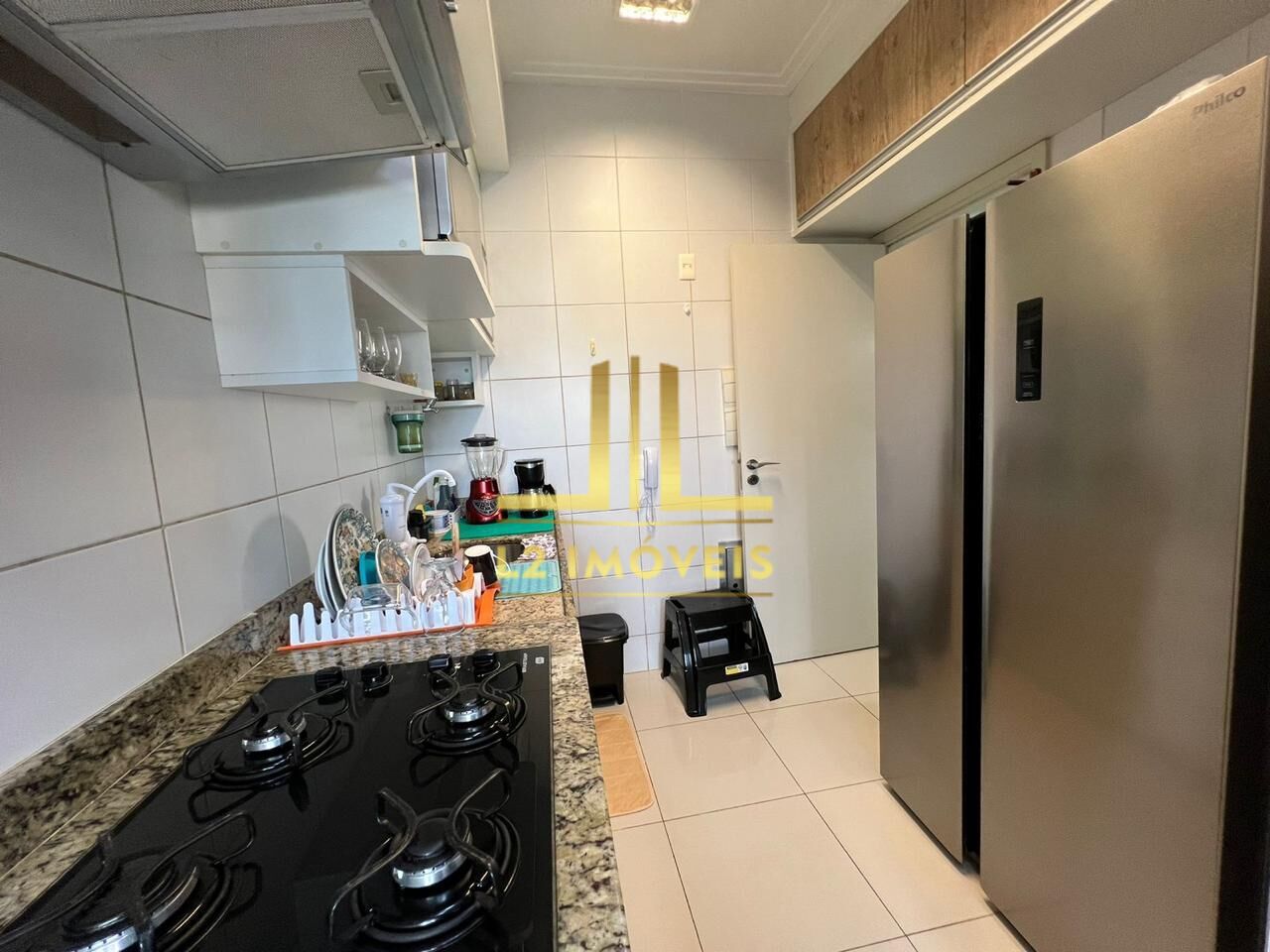 Apartamento à venda com 2 quartos, 79m² - Foto 17