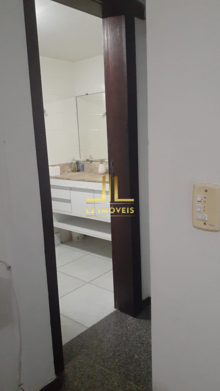 Apartamento à venda com 3 quartos, 207m² - Foto 18