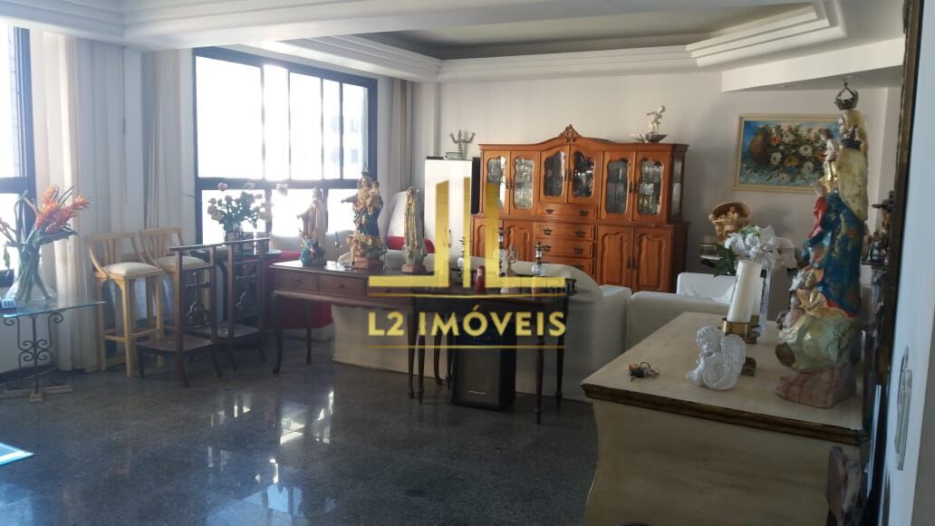 Apartamento à venda com 3 quartos, 207m² - Foto 2