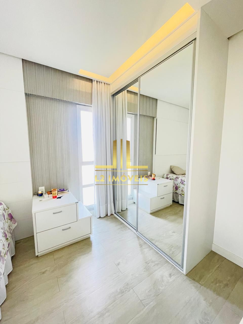 Apartamento à venda com 3 quartos, 143m² - Foto 12