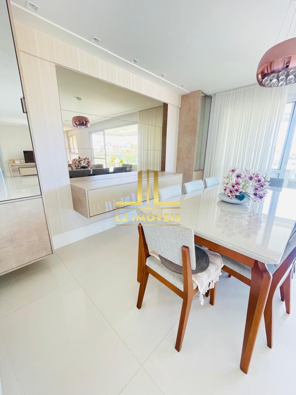 Apartamento à venda com 3 quartos, 143m² - Foto 8