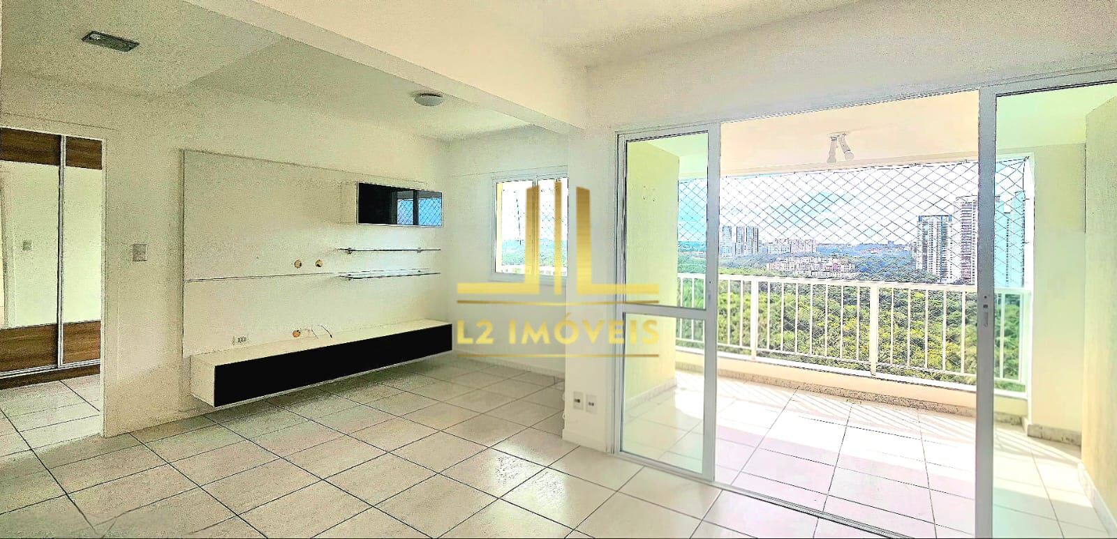 Apartamento à venda com 2 quartos, 78m² - Foto 3