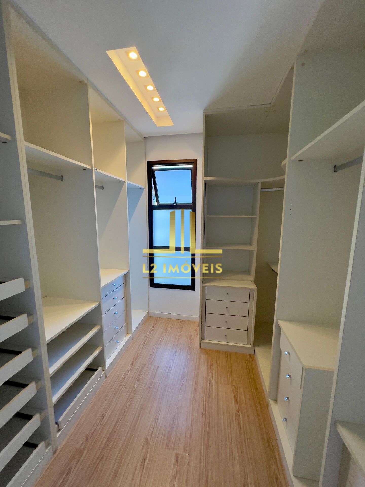 Apartamento à venda com 4 quartos, 145m² - Foto 14