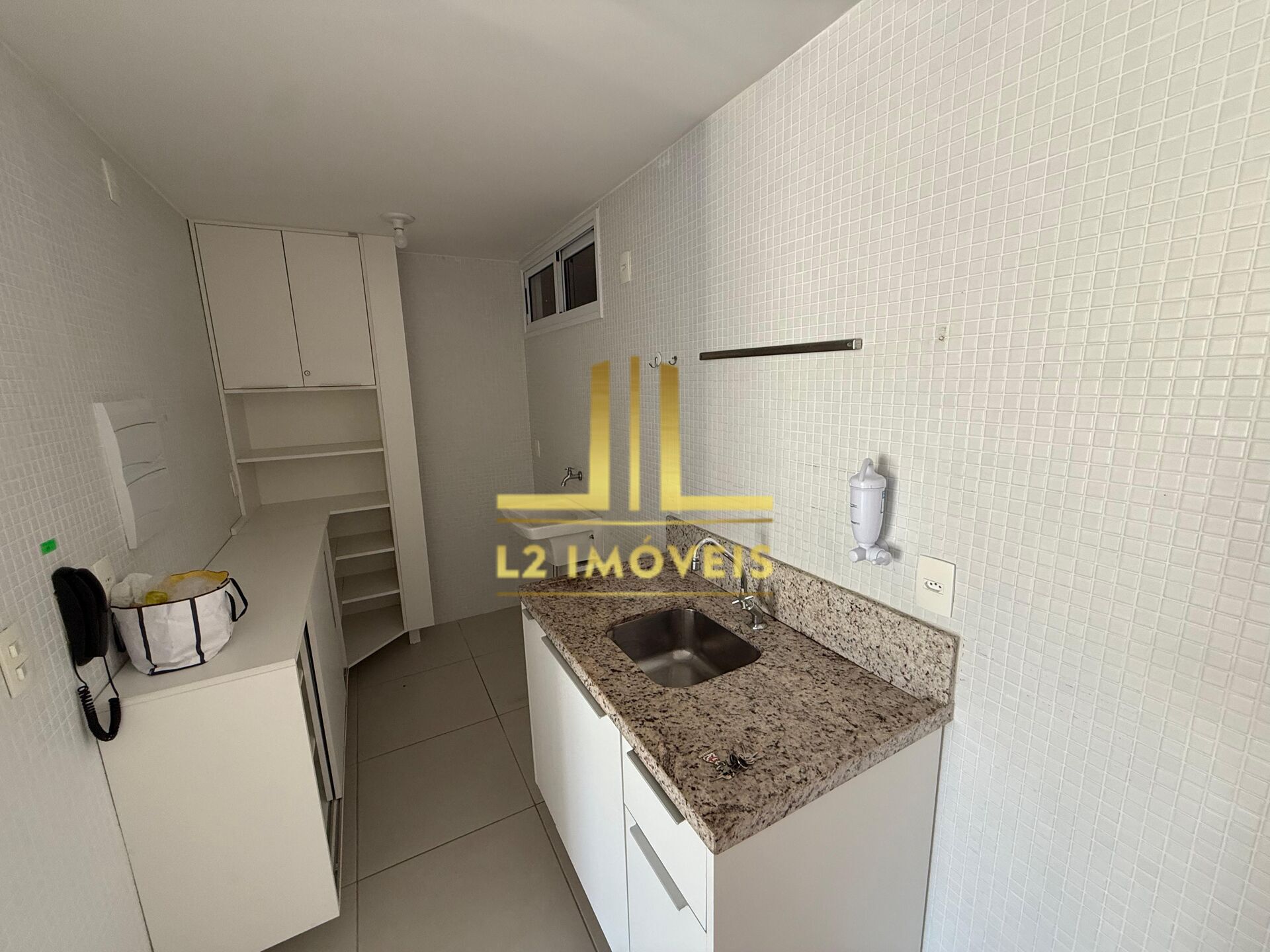Apartamento à venda com 1 quarto, 49m² - Foto 4