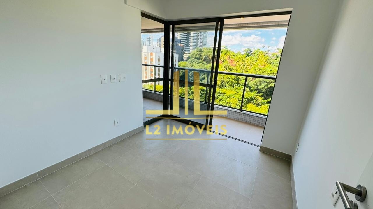 Apartamento à venda com 2 quartos, 67m² - Foto 2