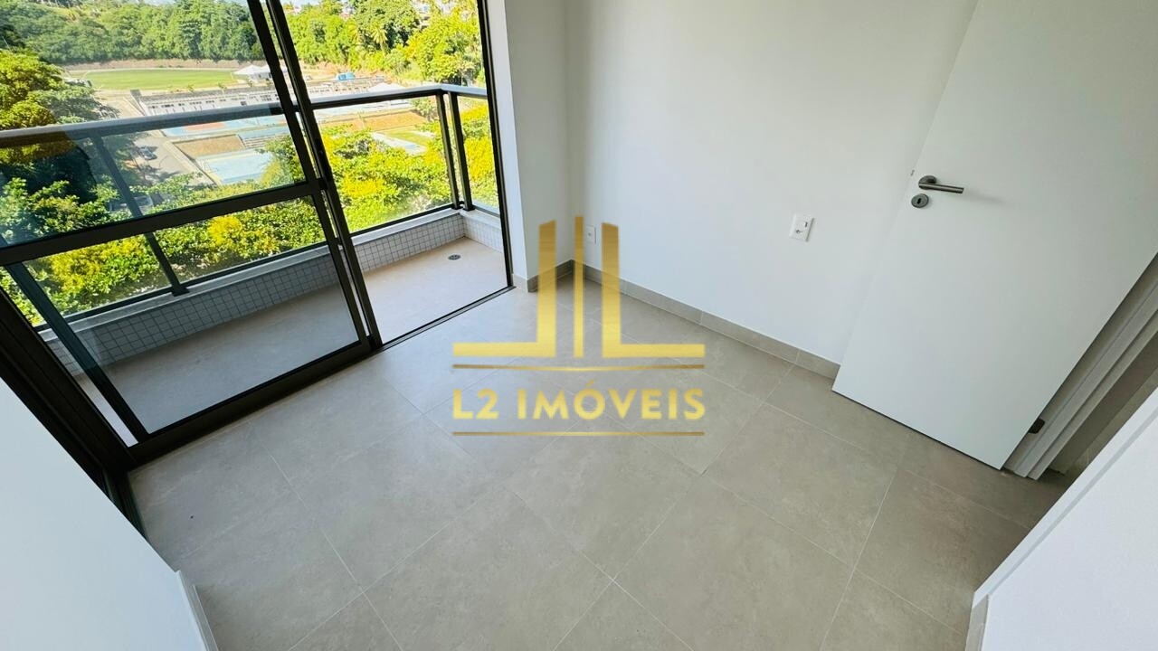 Apartamento à venda com 2 quartos, 67m² - Foto 1